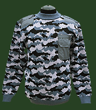 704-8. Strickjacke camouflage